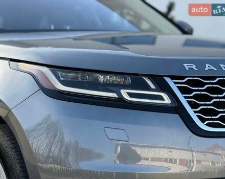 Серый Ленд Ровер Рендж Ровер Велар, объемом двигателя 2 л и пробегом 74 тыс. км за 33000 $, фото 7 на Automoto.ua