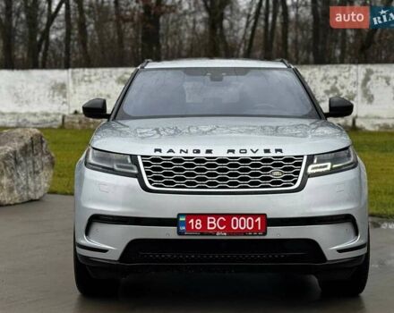 Серый Ленд Ровер Рендж Ровер Велар, объемом двигателя 2 л и пробегом 98 тыс. км за 33700 $, фото 4 на Automoto.ua