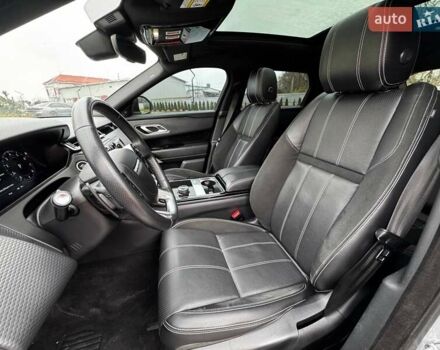 Серый Ленд Ровер Рендж Ровер Велар, объемом двигателя 2 л и пробегом 98 тыс. км за 33700 $, фото 10 на Automoto.ua