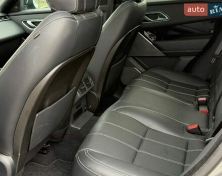 Сірий Ленд Ровер Рендж Ровер Велар, об'ємом двигуна 2 л та пробігом 157 тис. км за 34000 $, фото 14 на Automoto.ua