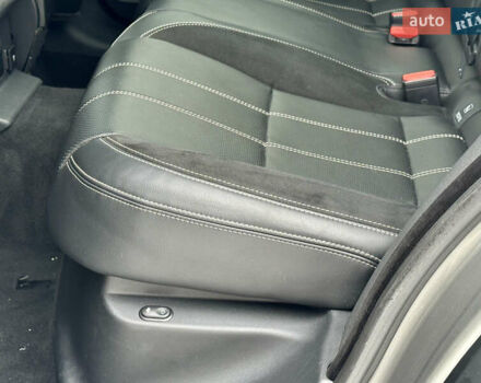 Сірий Ленд Ровер Рендж Ровер Велар, об'ємом двигуна 2 л та пробігом 61 тис. км за 37200 $, фото 22 на Automoto.ua