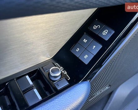 Ленд Ровер Рендж Ровер Велар 2019 в Львове на Automoto.ua Серый Ленд Ровер Рендж Ровер Велар, объемом двигателя 2 л и пробегом 114 тыс. км за 32800 $, фото 20 на Automoto.ua