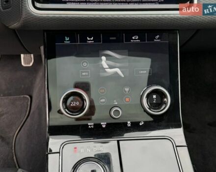 Сірий Ленд Ровер Рендж Ровер Велар, об'ємом двигуна 2 л та пробігом 157 тис. км за 34000 $, фото 11 на Automoto.ua