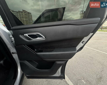 Ленд Ровер Рендж Ровер Велар 2019 в Ивано-Франковске на Automoto.ua Серый Ленд Ровер Рендж Ровер Велар, объемом двигателя 2 л и пробегом 81 тыс. км за 40900 $, фото 9 на Automoto.ua