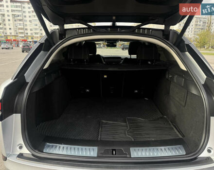 Ленд Ровер Рендж Ровер Велар 2019 в Ивано-Франковске на Automoto.ua Серый Ленд Ровер Рендж Ровер Велар, объемом двигателя 2 л и пробегом 81 тыс. км за 40900 $, фото 7 на Automoto.ua