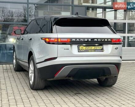 Серый Ленд Ровер Рендж Ровер Велар, объемом двигателя 2 л и пробегом 81 тыс. км за 39500 $, фото 4 на Automoto.ua