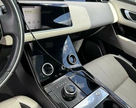 Сірий Ленд Ровер Рендж Ровер Велар, об'ємом двигуна 2 л та пробігом 138 тис. км за 42400 $, фото 34 на Automoto.ua