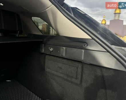 Ленд Ровер Рендж Ровер Велар 2019 в Ивано-Франковске на Automoto.ua Серый Ленд Ровер Рендж Ровер Велар, объемом двигателя 2 л и пробегом 81 тыс. км за 40900 $, фото 11 на Automoto.ua