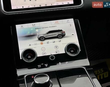 Серый Ленд Ровер Рендж Ровер Велар, объемом двигателя 2 л и пробегом 81 тыс. км за 39500 $, фото 22 на Automoto.ua