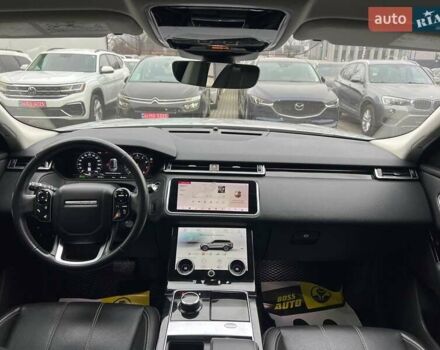 Серый Ленд Ровер Рендж Ровер Велар, объемом двигателя 2 л и пробегом 81 тыс. км за 38500 $, фото 19 на Automoto.ua