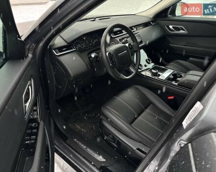 Серый Ленд Ровер Рендж Ровер Велар, объемом двигателя 2 л и пробегом 75 тыс. км за 29800 $, фото 15 на Automoto.ua