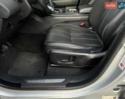 Ленд Ровер Рендж Ровер Велар 2019 в Ивано-Франковске на Automoto.ua Серый Ленд Ровер Рендж Ровер Велар, объемом двигателя 2 л и пробегом 81 тыс. км за 40900 $, фото 26 на Automoto.ua