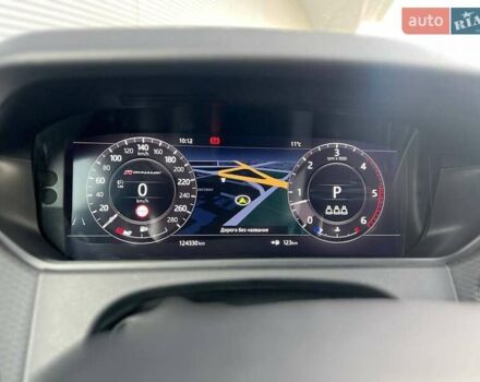 Серый Ленд Ровер Рендж Ровер Велар, объемом двигателя 3 л и пробегом 124 тыс. км за 53500 $, фото 17 на Automoto.ua