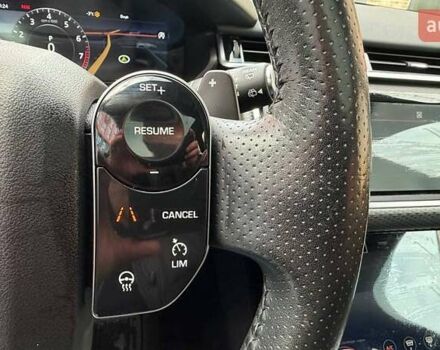 Серый Ленд Ровер Рендж Ровер Велар, объемом двигателя 2 л и пробегом 92 тыс. км за 32900 $, фото 18 на Automoto.ua