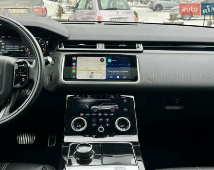 Сірий Ленд Ровер Рендж Ровер Велар, об'ємом двигуна 2 л та пробігом 61 тис. км за 37200 $, фото 16 на Automoto.ua