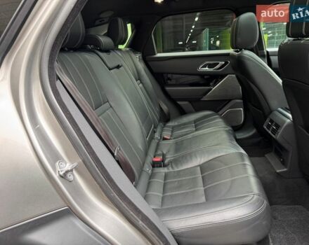 Серый Ленд Ровер Рендж Ровер Велар, объемом двигателя 2 л и пробегом 125 тыс. км за 32000 $, фото 39 на Automoto.ua