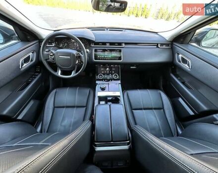 Серый Ленд Ровер Рендж Ровер Велар, объемом двигателя 2 л и пробегом 74 тыс. км за 30900 $, фото 24 на Automoto.ua