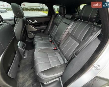 Серый Ленд Ровер Рендж Ровер Велар, объемом двигателя 2 л и пробегом 98 тыс. км за 33700 $, фото 20 на Automoto.ua