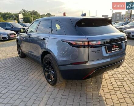 Серый Ленд Ровер Рендж Ровер Велар, объемом двигателя 2 л и пробегом 60 тыс. км за 33950 $, фото 4 на Automoto.ua