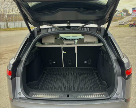 Серый Ленд Ровер Рендж Ровер Велар, объемом двигателя 2 л и пробегом 96 тыс. км за 38400 $, фото 16 на Automoto.ua