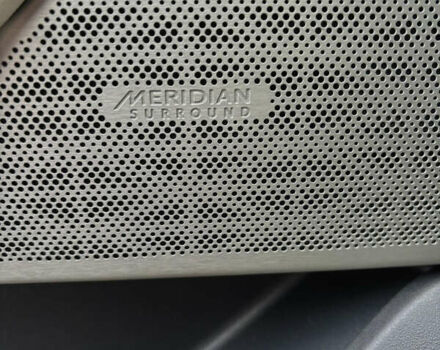 Серый Ленд Ровер Рендж Ровер Велар, объемом двигателя 2 л и пробегом 96 тыс. км за 38400 $, фото 11 на Automoto.ua