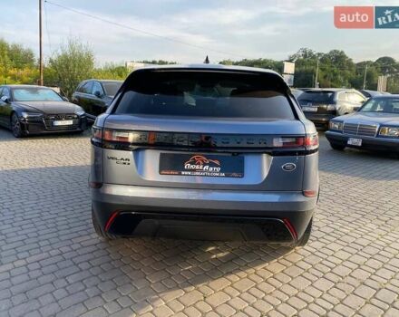 Серый Ленд Ровер Рендж Ровер Велар, объемом двигателя 2 л и пробегом 60 тыс. км за 33950 $, фото 5 на Automoto.ua