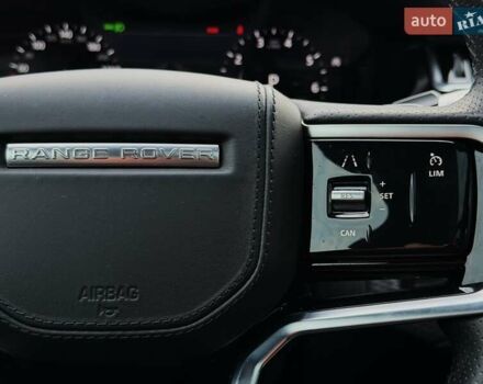 Сірий Ленд Ровер Рендж Ровер Велар, об'ємом двигуна 2 л та пробігом 45 тис. км за 49500 $, фото 48 на Automoto.ua