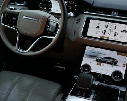 Серый Ленд Ровер Рендж Ровер Велар, объемом двигателя 2 л и пробегом 126 тыс. км за 55000 $, фото 12 на Automoto.ua