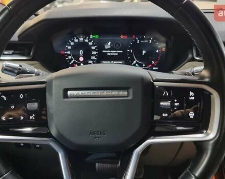 Сірий Ленд Ровер Рендж Ровер Велар, об'ємом двигуна 2 л та пробігом 82 тис. км за 56400 $, фото 17 на Automoto.ua