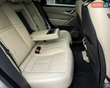 Серый Ленд Ровер Рендж Ровер Велар, объемом двигателя 2 л и пробегом 129 тыс. км за 50990 $, фото 12 на Automoto.ua