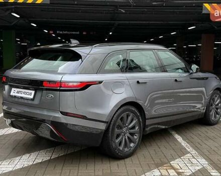 Серый Ленд Ровер Рендж Ровер Велар, объемом двигателя 2 л и пробегом 129 тыс. км за 53990 $, фото 6 на Automoto.ua