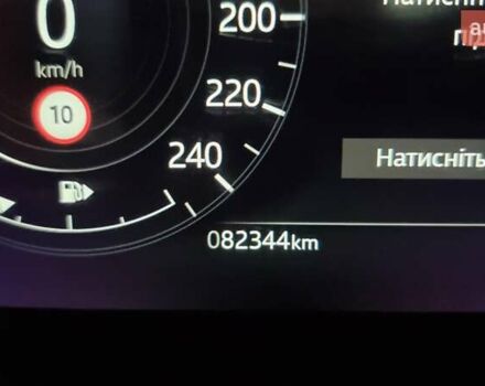 Сірий Ленд Ровер Рендж Ровер Велар, об'ємом двигуна 2 л та пробігом 82 тис. км за 56400 $, фото 18 на Automoto.ua