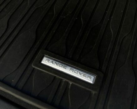 Сірий Ленд Ровер Рендж Ровер Велар, об'ємом двигуна 2 л та пробігом 77 тис. км за 55000 $, фото 15 на Automoto.ua