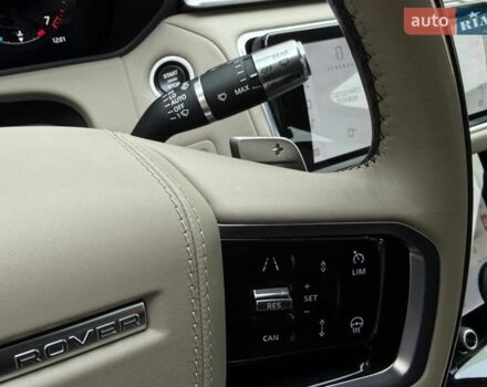 Серый Ленд Ровер Рендж Ровер Велар, объемом двигателя 2 л и пробегом 129 тыс. км за 50990 $, фото 21 на Automoto.ua