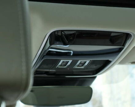 Серый Ленд Ровер Рендж Ровер Велар, объемом двигателя 2 л и пробегом 126 тыс. км за 55000 $, фото 18 на Automoto.ua