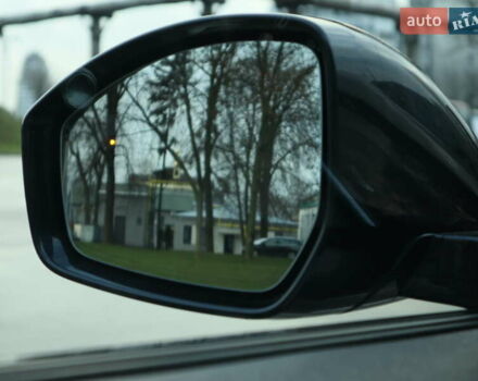 Серый Ленд Ровер Рендж Ровер Велар, объемом двигателя 2 л и пробегом 126 тыс. км за 55000 $, фото 4 на Automoto.ua