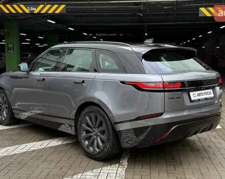 Серый Ленд Ровер Рендж Ровер Велар, объемом двигателя 2 л и пробегом 129 тыс. км за 53990 $, фото 4 на Automoto.ua