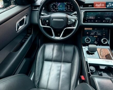 Серый Ленд Ровер Рендж Ровер Велар, объемом двигателя 3 л и пробегом 77 тыс. км за 45500 $, фото 16 на Automoto.ua