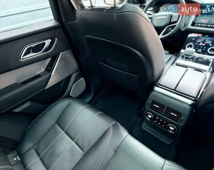 Серый Ленд Ровер Рендж Ровер Велар, объемом двигателя 3 л и пробегом 77 тыс. км за 45500 $, фото 24 на Automoto.ua