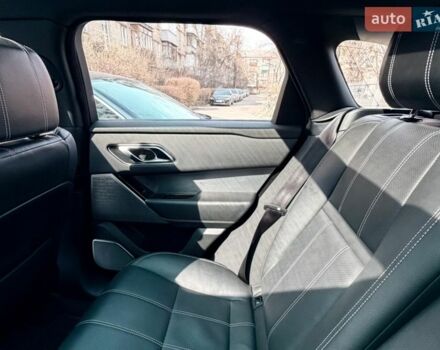 Серый Ленд Ровер Рендж Ровер Велар, объемом двигателя 3 л и пробегом 77 тыс. км за 45500 $, фото 27 на Automoto.ua