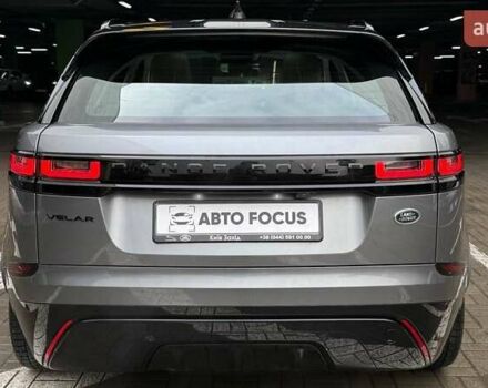 Серый Ленд Ровер Рендж Ровер Велар, объемом двигателя 2 л и пробегом 129 тыс. км за 53990 $, фото 8 на Automoto.ua