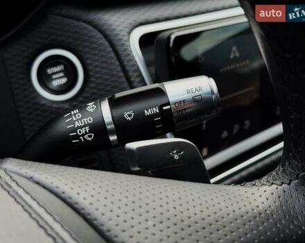 Серый Ленд Ровер Рендж Ровер Велар, объемом двигателя 2 л и пробегом 45 тыс. км за 49499 $, фото 50 на Automoto.ua