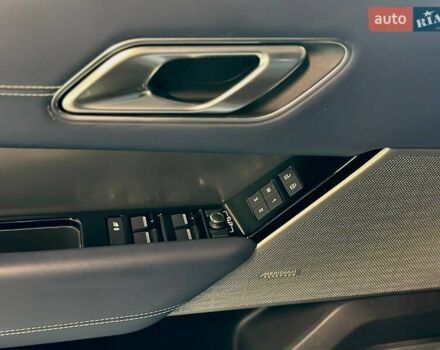 Сірий Ленд Ровер Рендж Ровер Велар, об'ємом двигуна 2 л та пробігом 69 тис. км за 55900 $, фото 12 на Automoto.ua