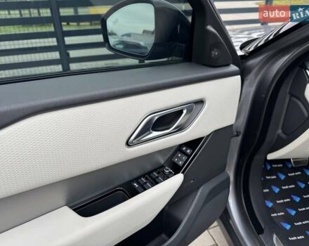 Серый Ленд Ровер Рендж Ровер Велар, объемом двигателя 2 л и пробегом 14 тыс. км за 58700 $, фото 14 на Automoto.ua