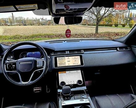 Серый Ленд Ровер Рендж Ровер Велар, объемом двигателя 2 л и пробегом 84 тыс. км за 44044 $, фото 12 на Automoto.ua