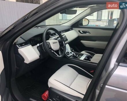 Серый Ленд Ровер Рендж Ровер Велар, объемом двигателя 2 л и пробегом 24 тыс. км за 63000 $, фото 2 на Automoto.ua