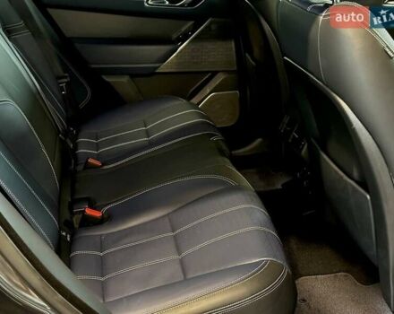 Сірий Ленд Ровер Рендж Ровер Велар, об'ємом двигуна 2 л та пробігом 69 тис. км за 55900 $, фото 29 на Automoto.ua