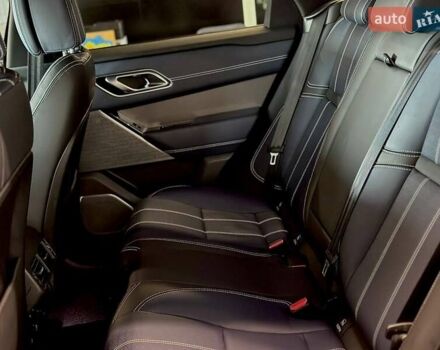 Сірий Ленд Ровер Рендж Ровер Велар, об'ємом двигуна 2 л та пробігом 69 тис. км за 55900 $, фото 26 на Automoto.ua