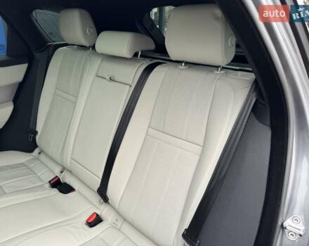 Серый Ленд Ровер Рендж Ровер Велар, объемом двигателя 2 л и пробегом 14 тыс. км за 58700 $, фото 29 на Automoto.ua