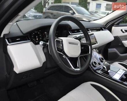 Серый Ленд Ровер Рендж Ровер Велар, объемом двигателя 2 л и пробегом 24 тыс. км за 63000 $, фото 16 на Automoto.ua